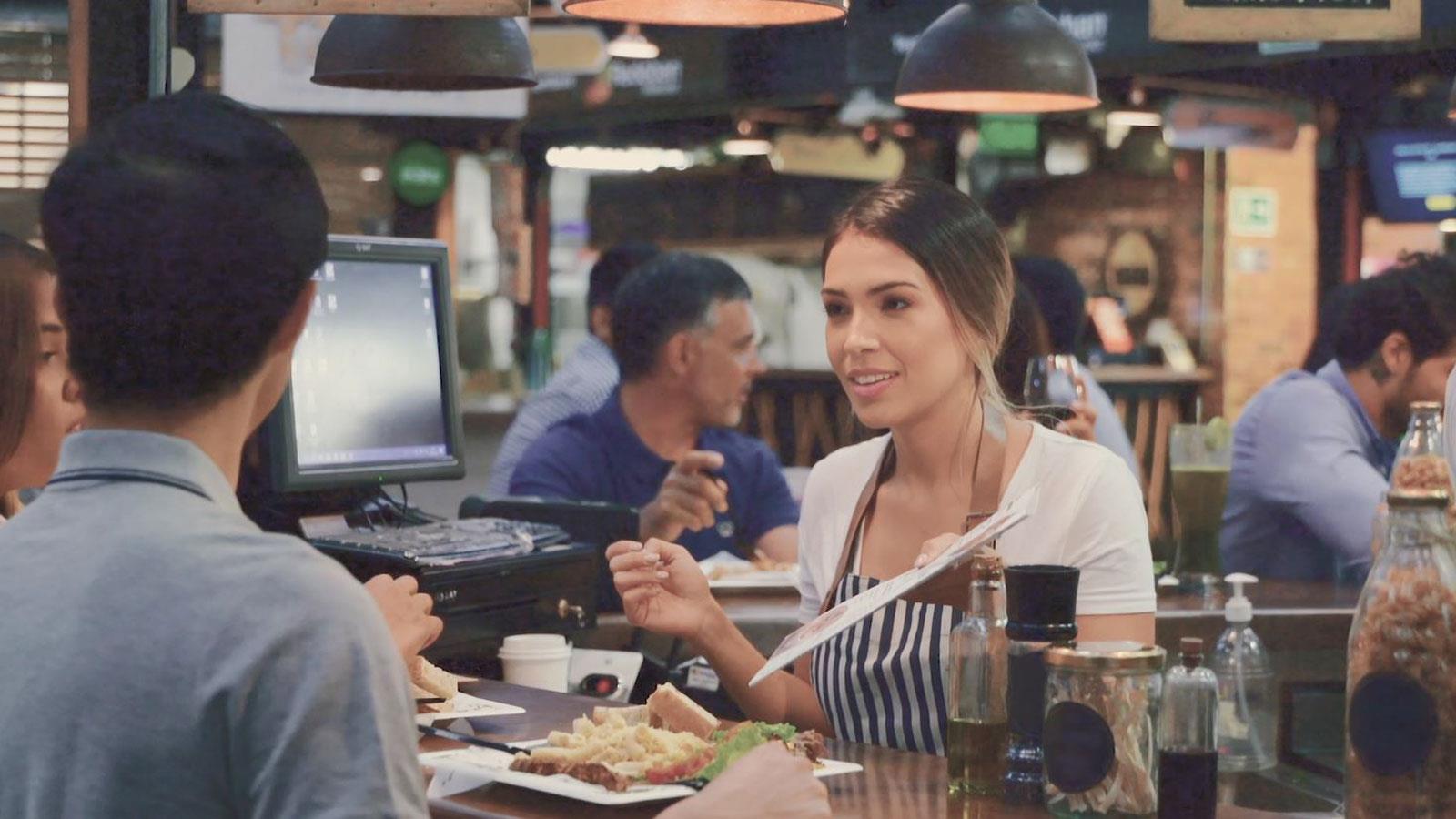 Nuestros últimos audífonos con la calidad de sonido más natural - ReSound ONE